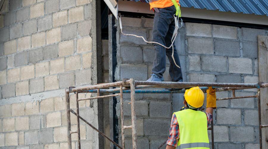 Professional gutter cleaning in Chimney Rock, NC